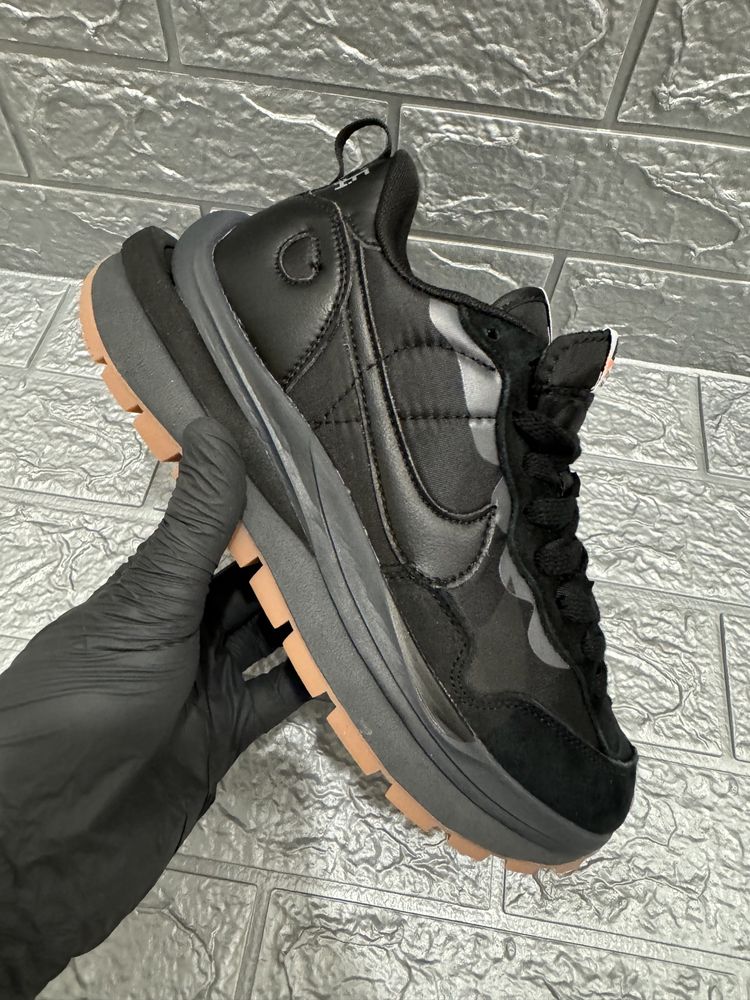 Nike Sacai Black 39