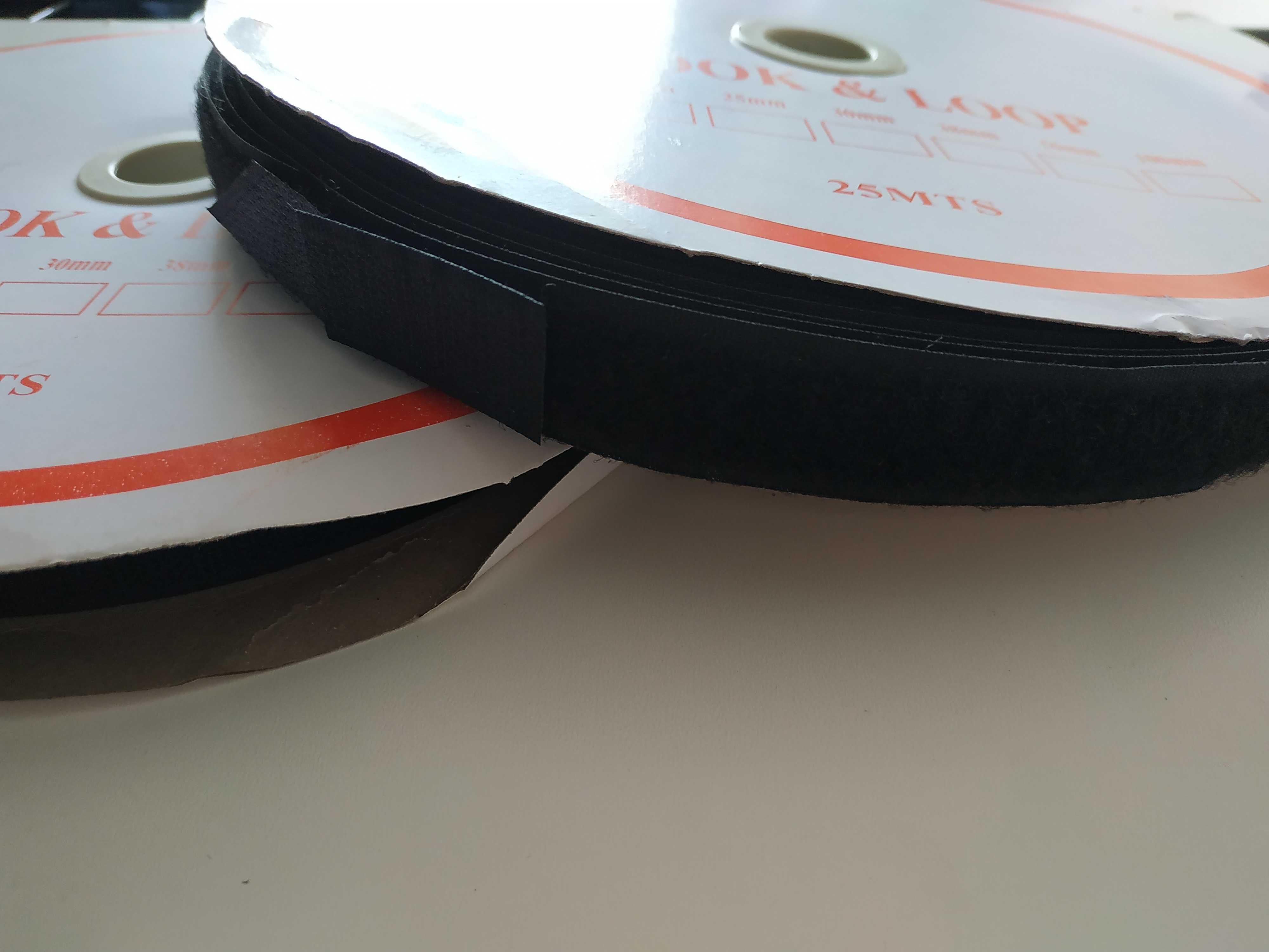 Banda velcro, cu scai, negru 20mm, 25m, tapițerie