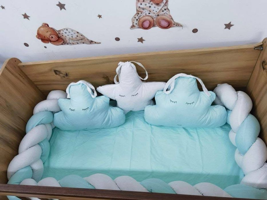 Нов модел обиколник и три облака