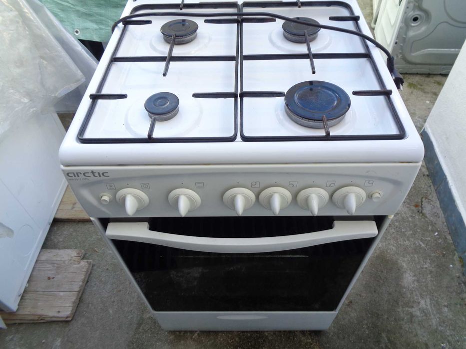 aragaze cu cuptor pe gaz ARTIC