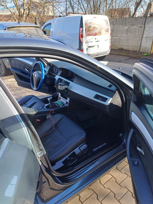 Bmw 560  motor 3L an fabricație 2007 manual