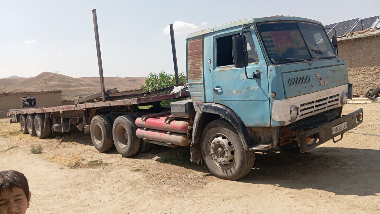 Kamaz tigach kamplekt sotladi
