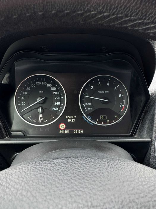 BMW Seria 1 F20 116i