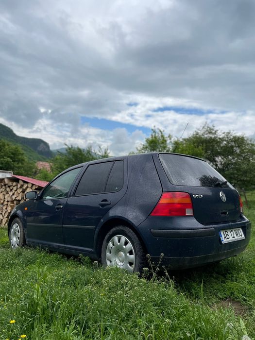 Vand golf 4 1.4 benzina acte in regula