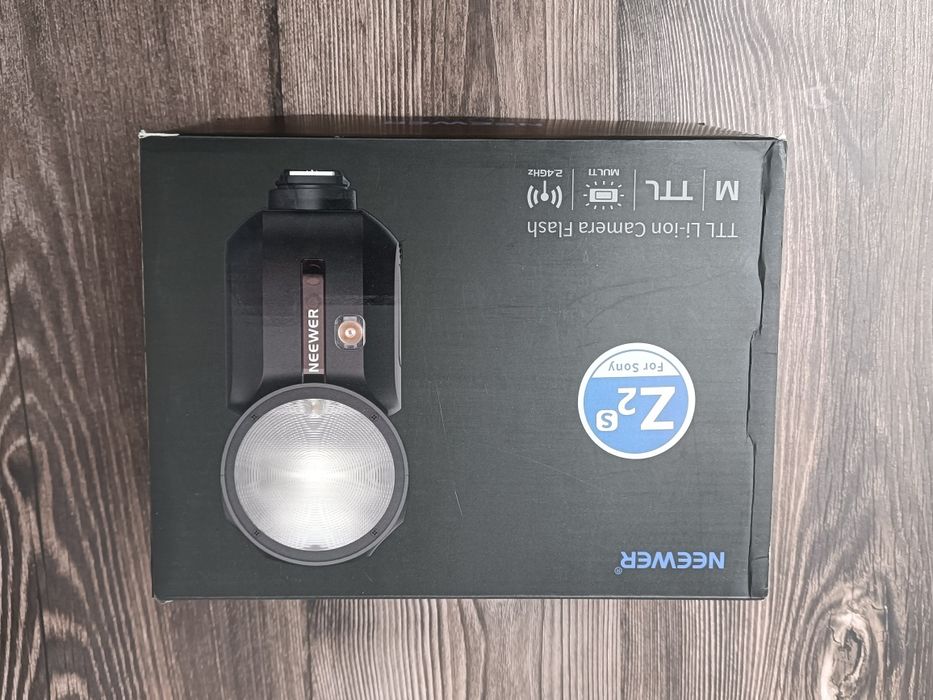 Blitz Neewer 76w TTL display Oled pentru Sony