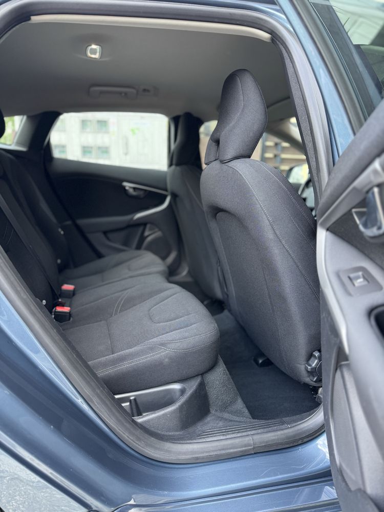 VOLVO V40 1.6 Diesel  2014