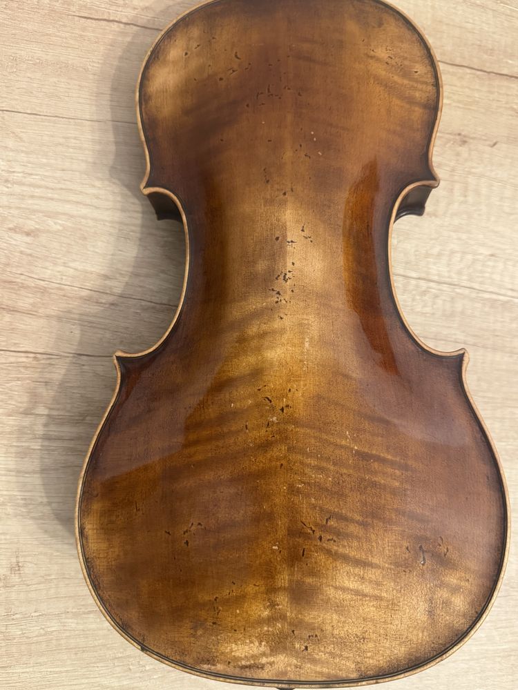 Vand vioara  veche de maestru 4/4