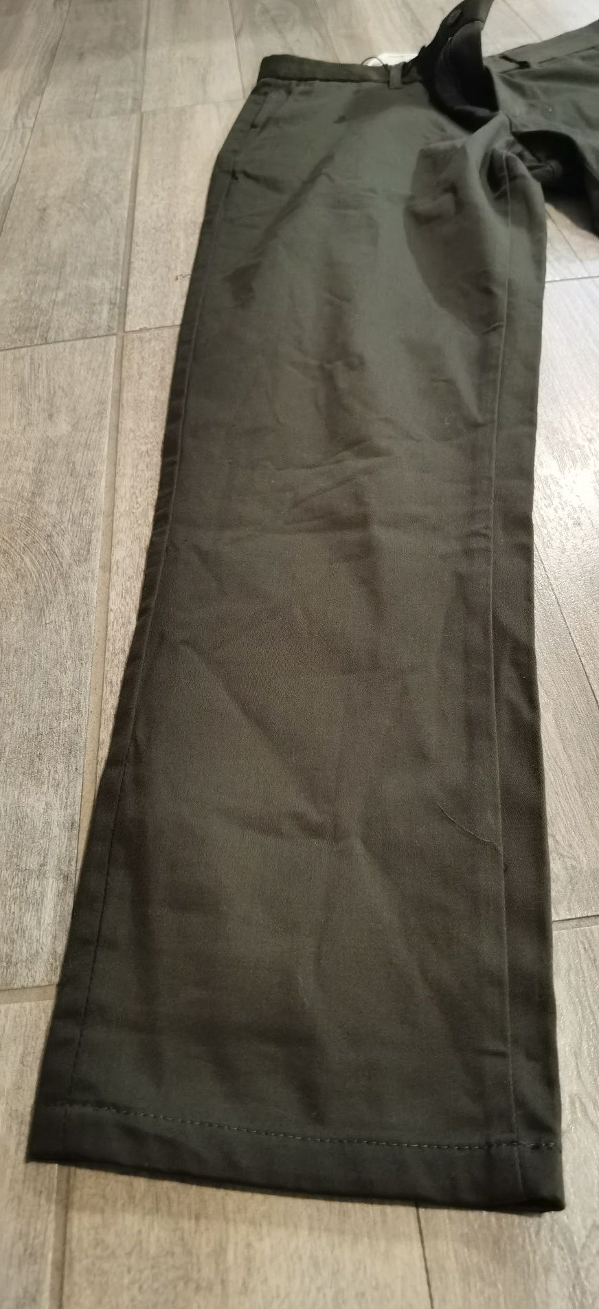 Pantaloni chino Zara bărbați mărimea 40(31) noi cu etichetă