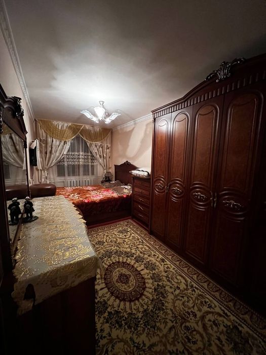 Продаётся 5 комнатная квартира