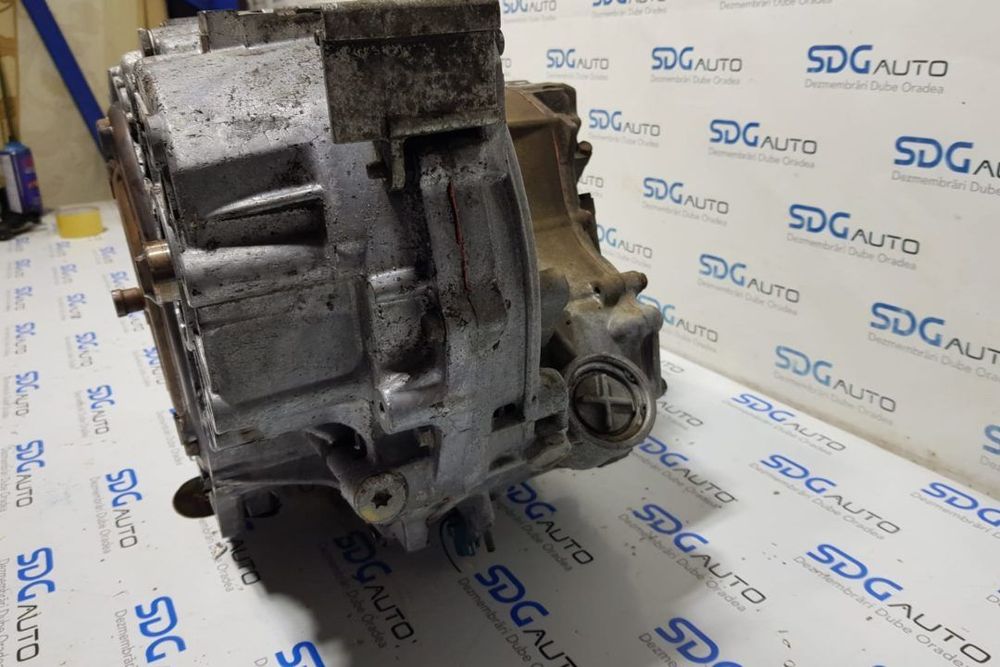 Cutie viteze 4x4 probleme la treapta a 5 în rest perfect functionala p30681190 Volvo XC90 2.4 Euro 3