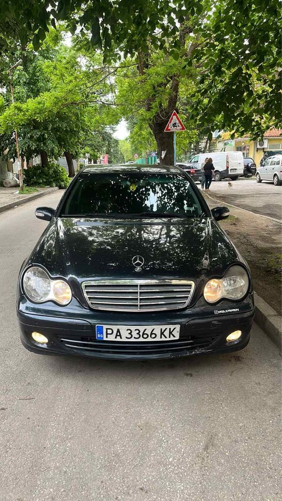 Mercedes C200 CDI 122кс. 2004г СПЕШНО!!!