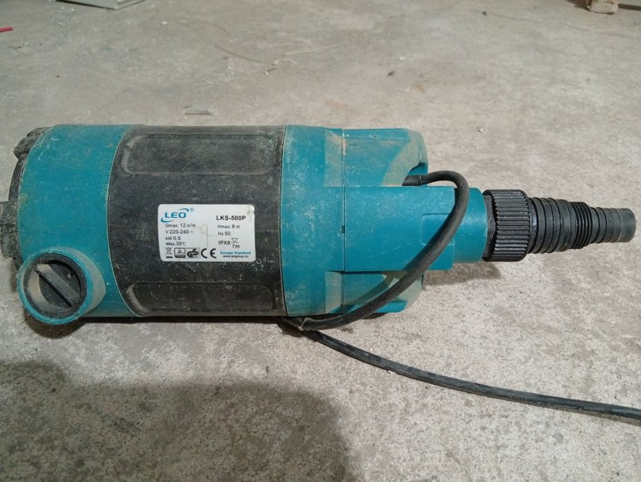 продам погружной насос для откачки воды с бассейна, 500w, 12m3