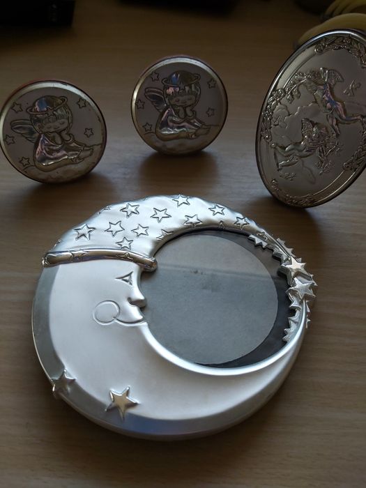 Vând iconițe argint