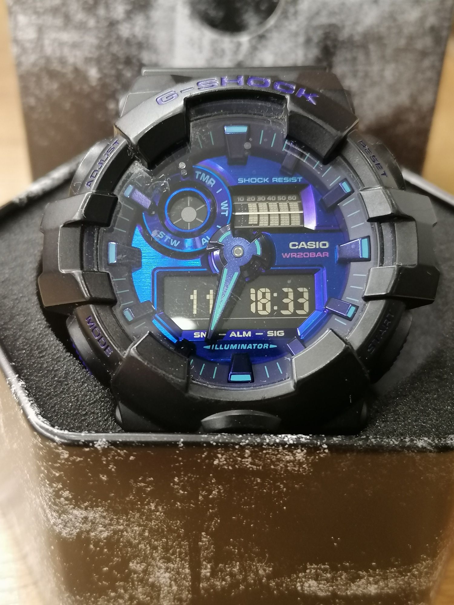 Часовник G-Shock