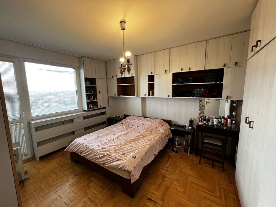 Просторен и уютен двустаен апартамент в ж.к. Люлин 10!