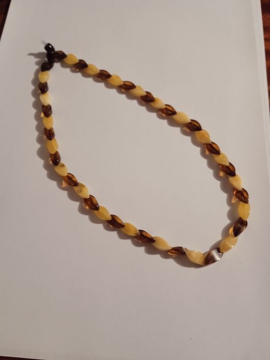 Бусы  из янтаря .