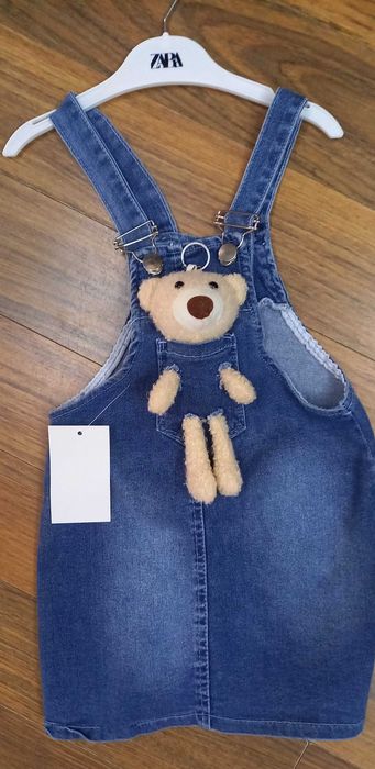 Дънково гащеризонче на Zara