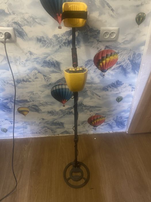 Металоискатель продам