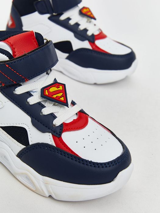 Нови светещи маратонки Lc Waikiki