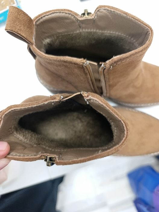 Дамски велурени ботуши