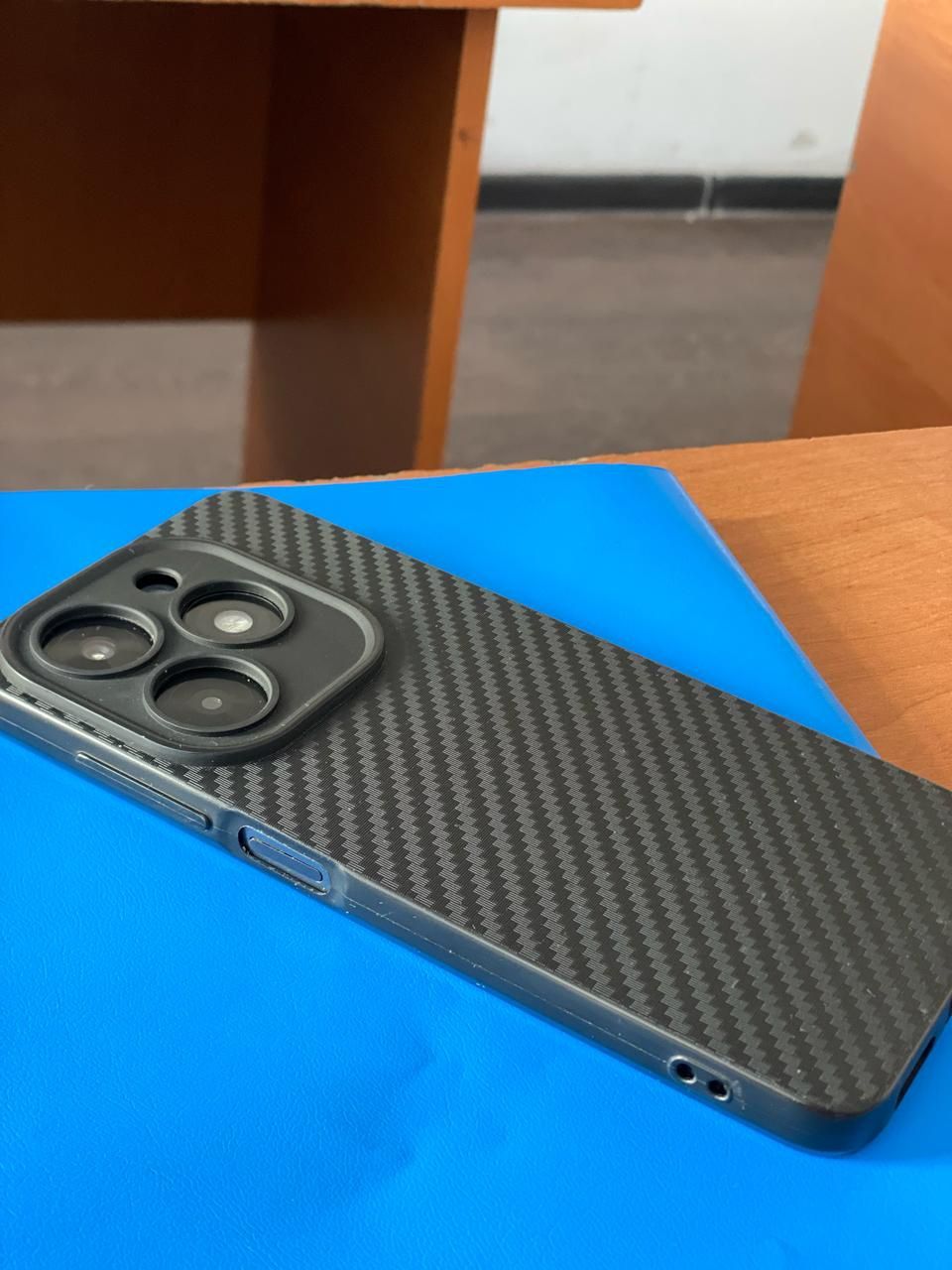 продам tecno spark 20c