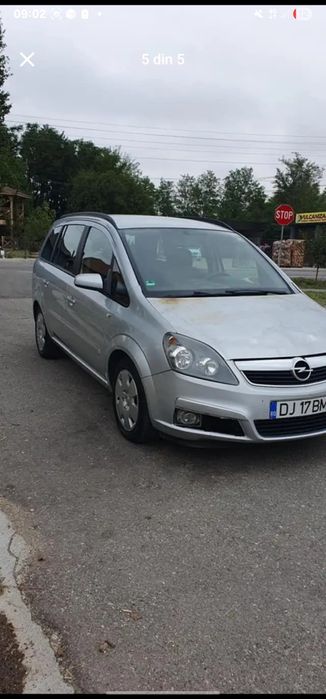 Vând Opel Zafira