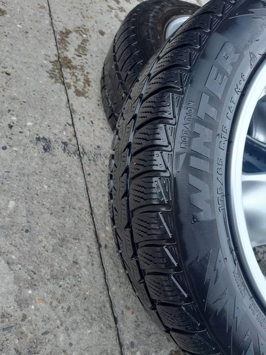 Джанти с зимни гуми 4х100 15 мини купър mini