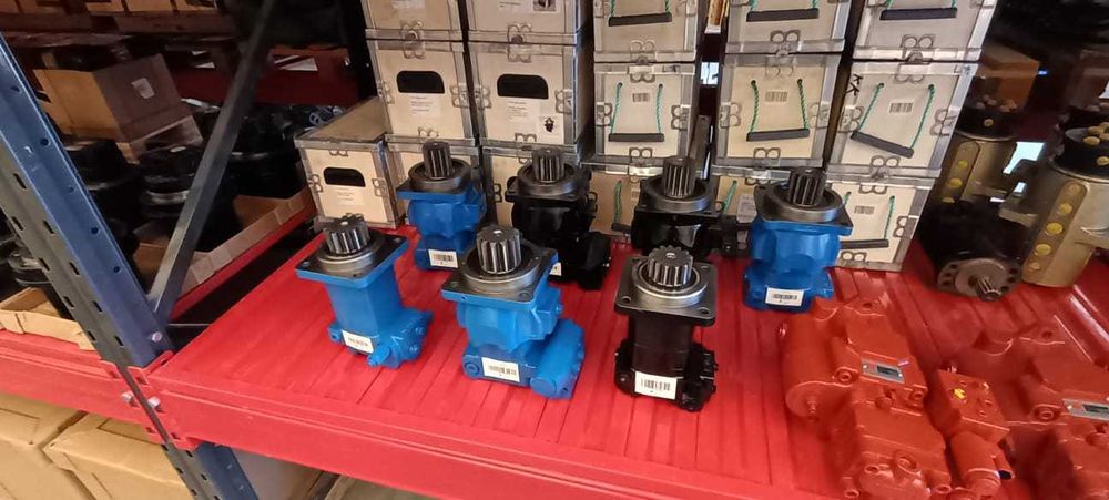Pompe hidraulice și hidromotoare de rotire pentru excavatoare