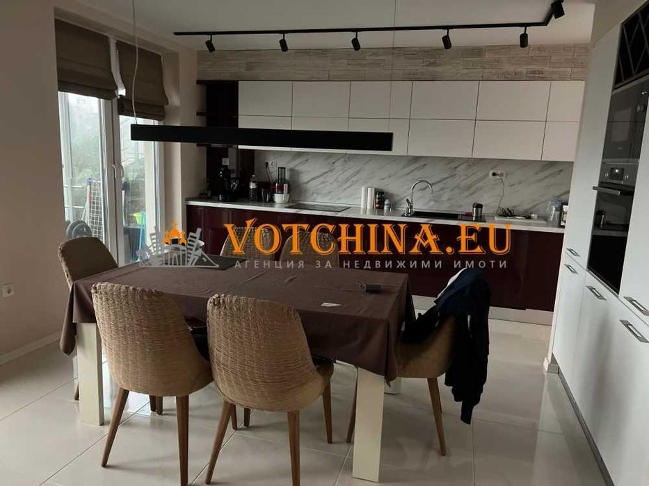 Продава се Тристаен апартамент в Варна, м-т Зеленика - 124 кв.м за 2460 €/кв.м - Снимка #2