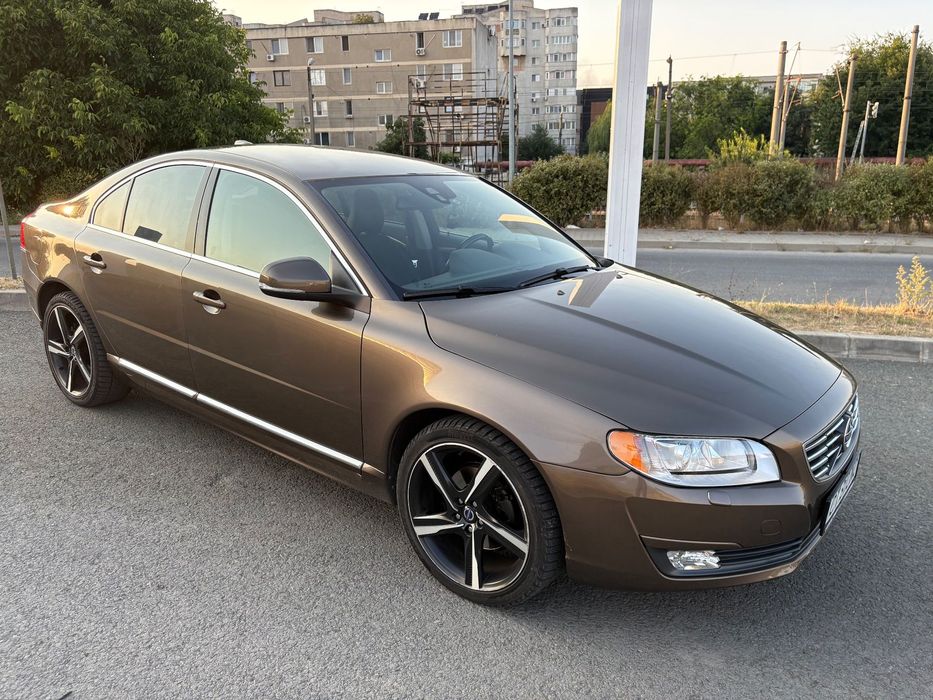 Volvo S80