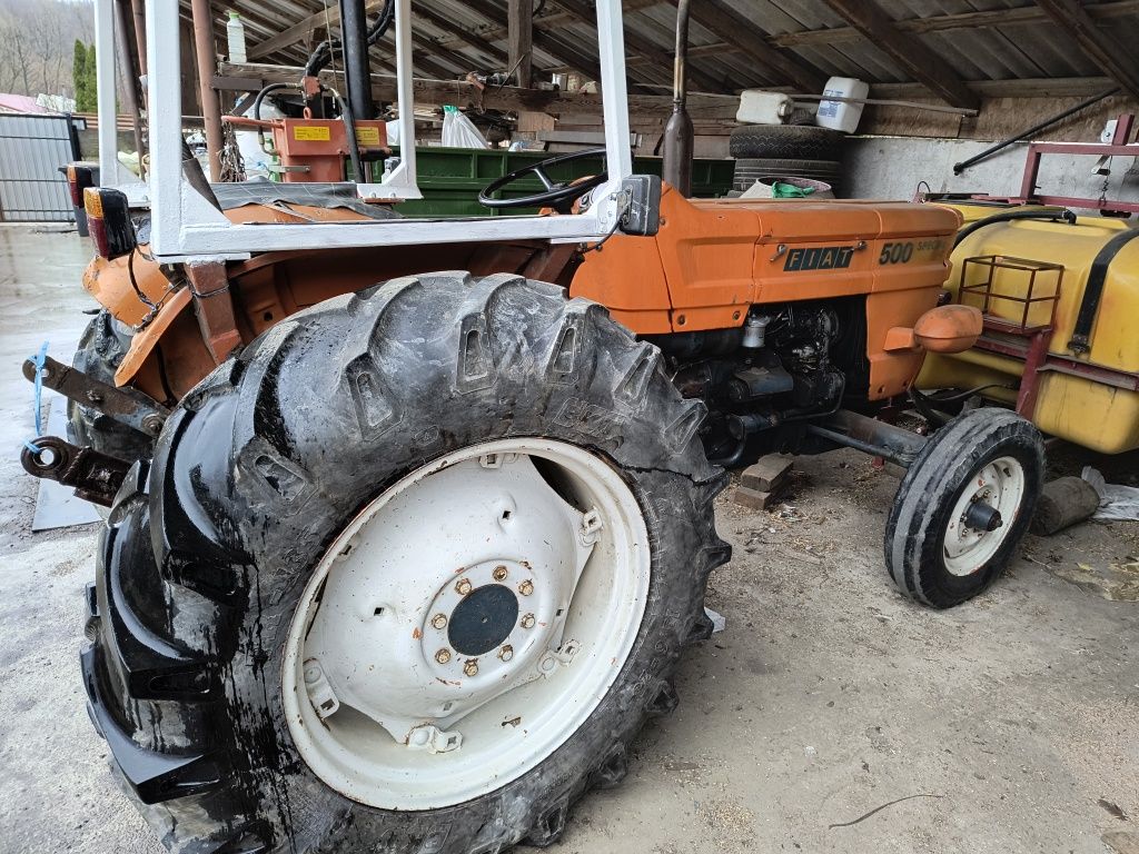 Vând tractor Fiat 500 Special