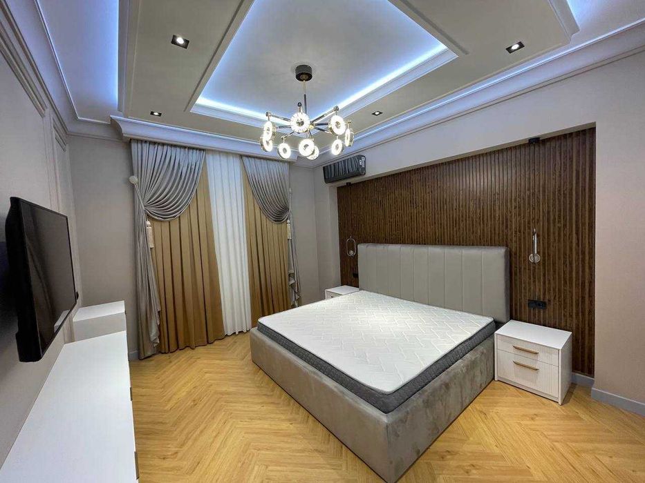 Сдаётся квартира на Садык Азимова...