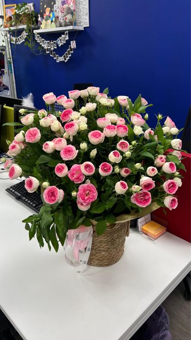 Пионовидные розы