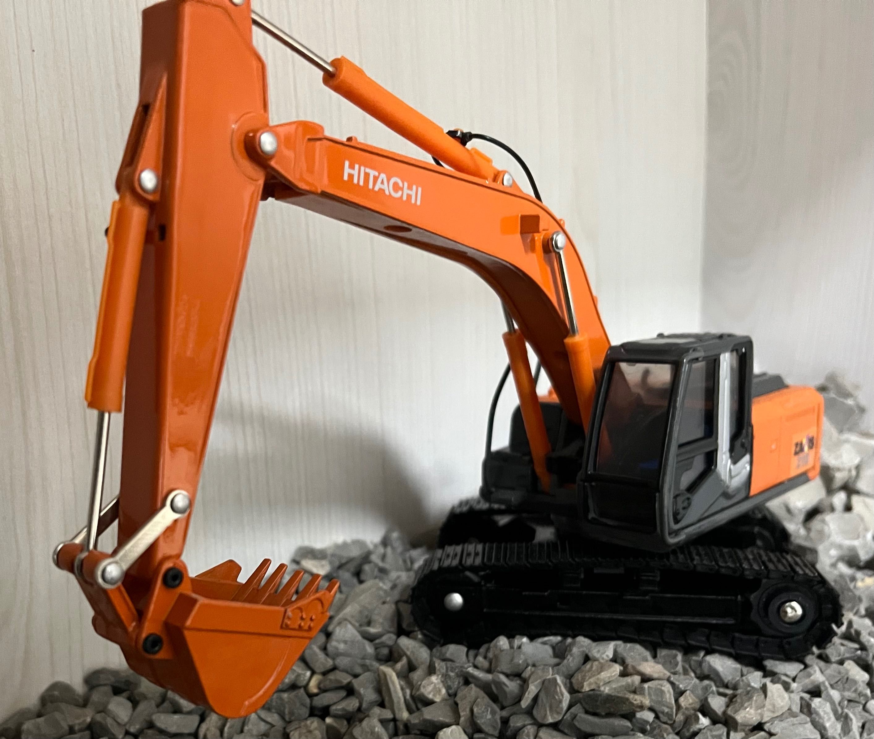 Метален Модел в мащаб 1:40, верижен багер HITACHI ZAXIS 210