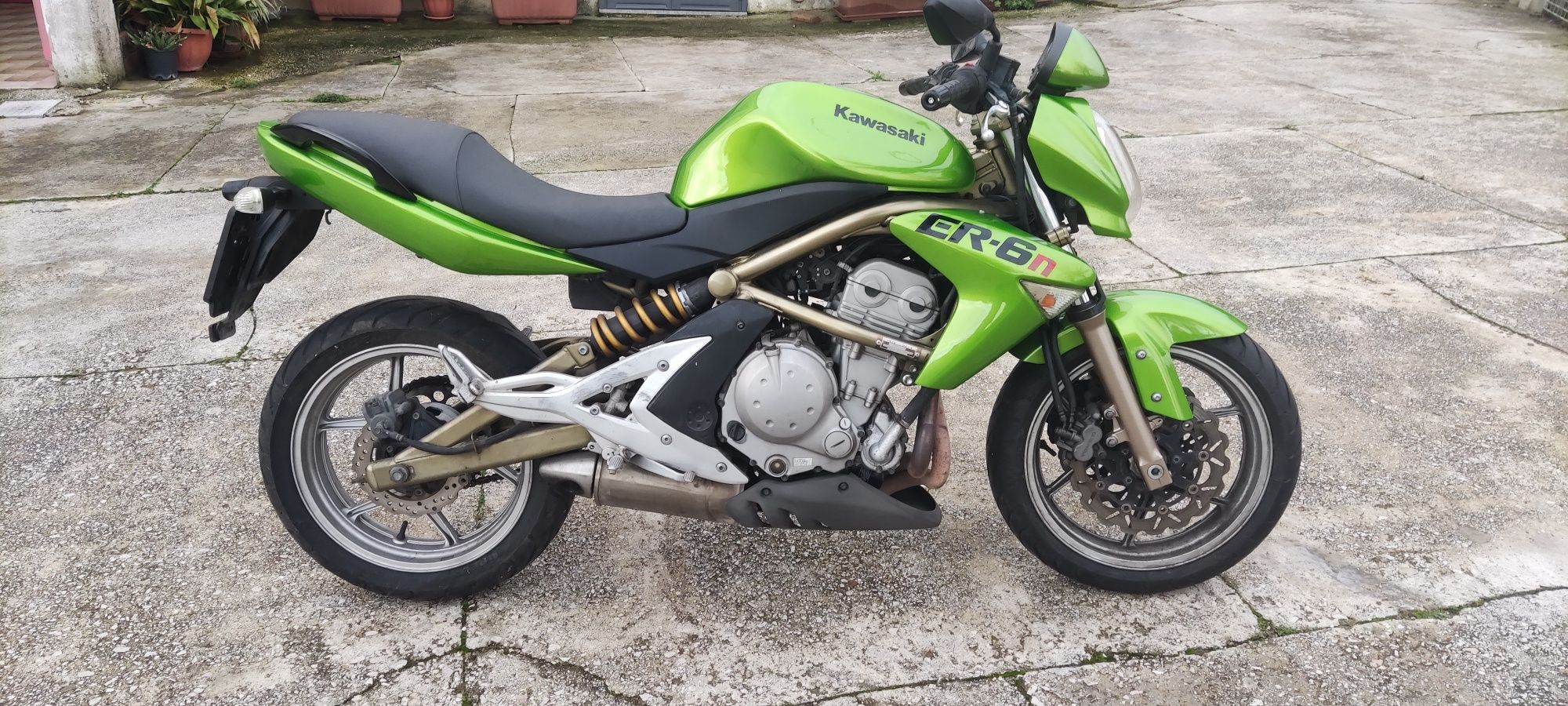 Kawasaki Er6n 2006