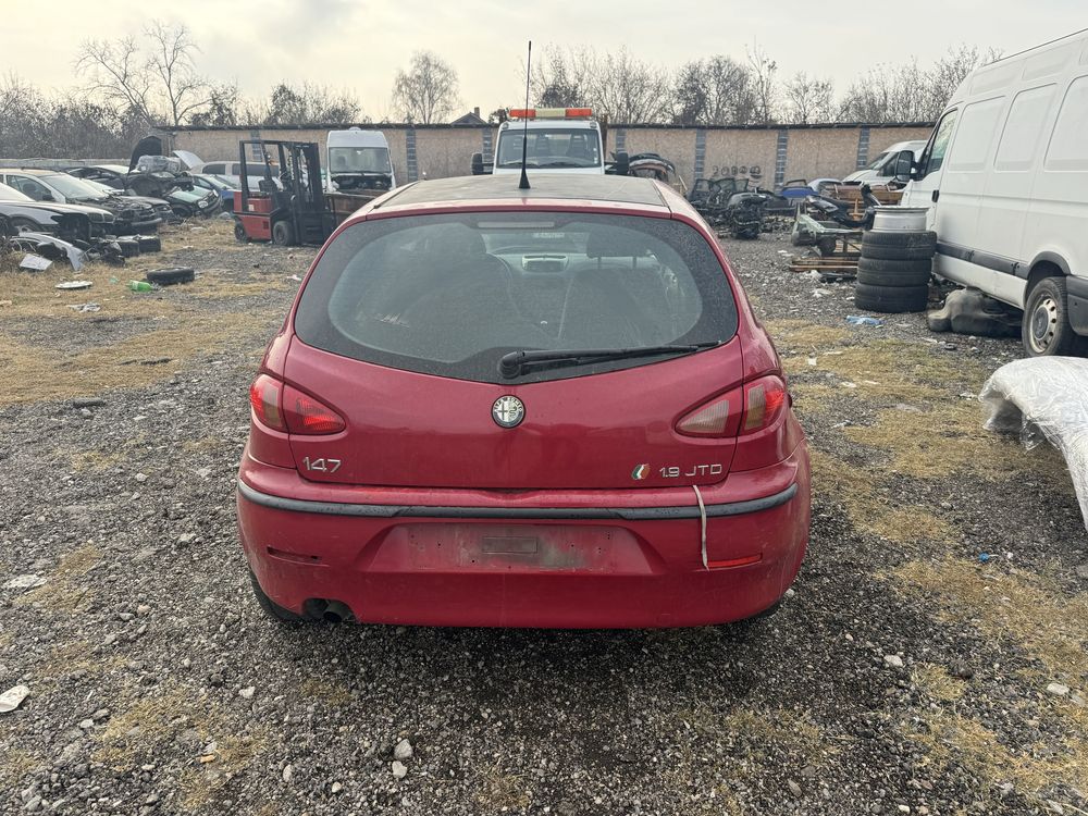 Алфа ромео 147 1.9 jtd само части