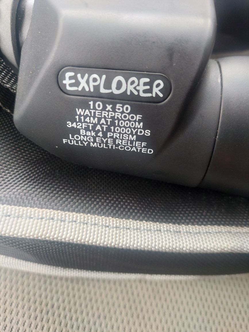 Vând binoclu Lacerta Explorer 10×50  nou