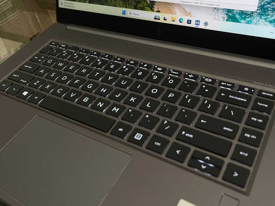 HP ZBook 15 Intel Core i7-10750H  озу32гб 500 ssd Nvidio RTX 2070