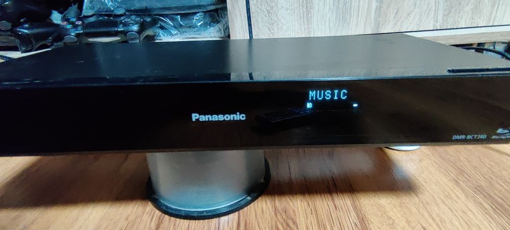 Blue Ray recorder Panasonic Dmr bct740 500g hdd