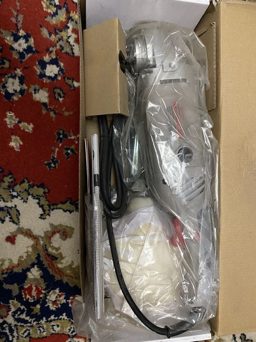 Продам углешлифовальную-полировачную машинку