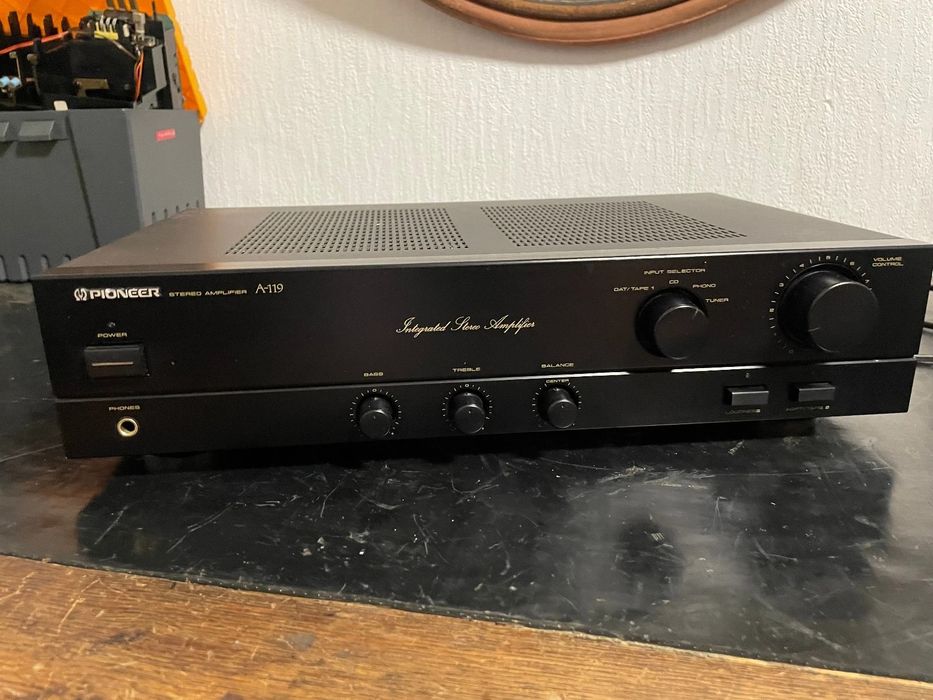 Pioneer A-119. Amplificator rar, sunet fabulos. Ca nou. Preț fix !