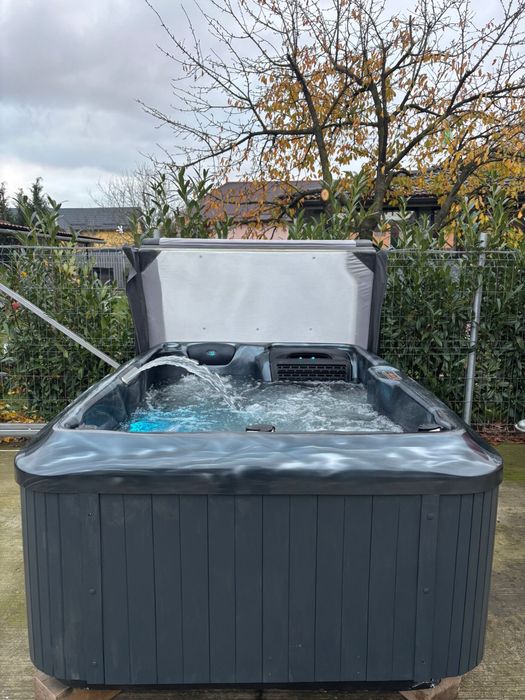 Jacuzzi 3 persoane whirlpool nu ciubar piscinia