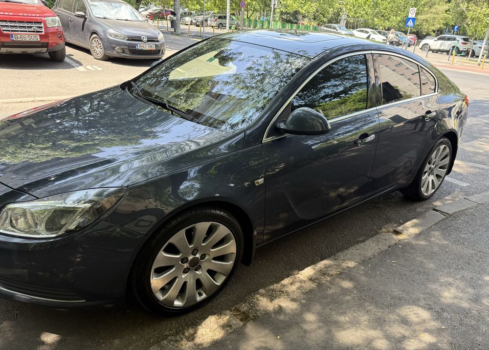 OPEL INSIGNiA cutie automata varianta ful