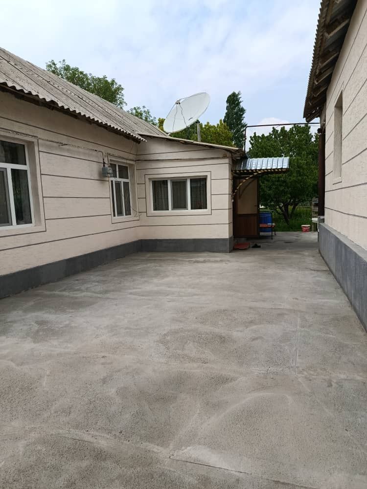 Bõstonliq tumanida 17 s DACHA BOB UY SOTILADI