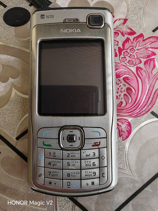 Телефон Нокия N70