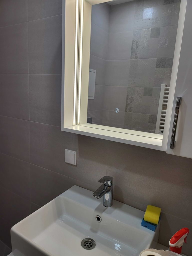Дава се под наем Двустаен апартамент в София, Връбница 2 - 55 кв.м за 800 € - Снимка #2