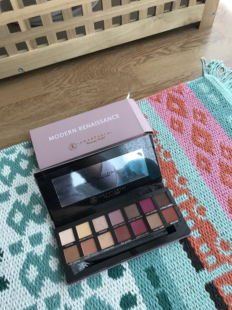 Modern Renaissance Anastasia Beverly Hills Makeup Machiaj Gucci Chanel