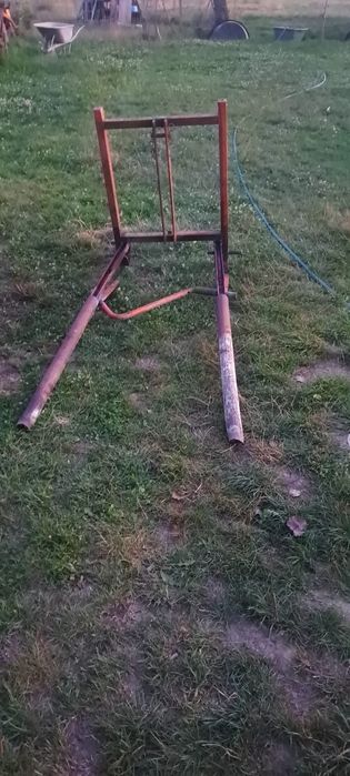 De vânzare, Mig gunoi și furcă baloți