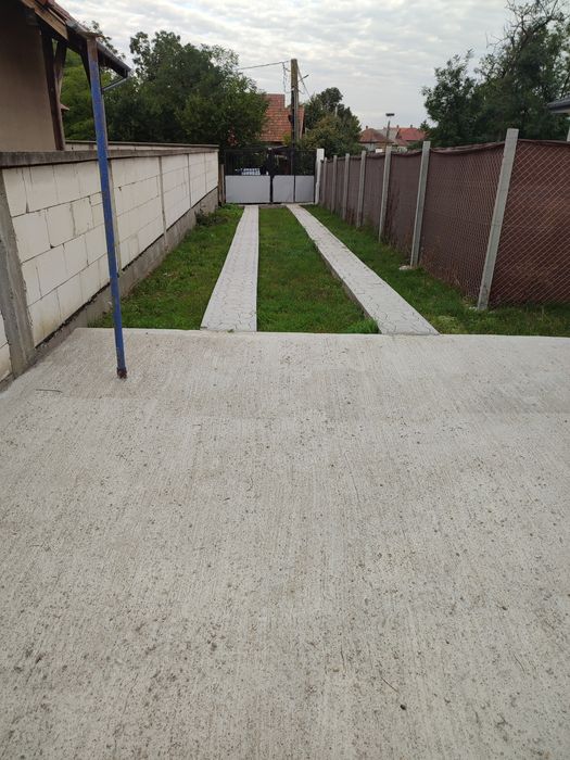 Casa noua la Sântion