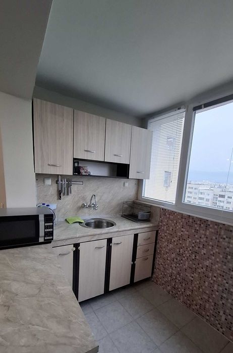 Тристаен имот в кв.Дружба 2